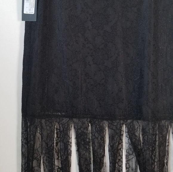 NEW! MARCIANO Lace Car Wash Skirt Large. - Picture 3 of 7